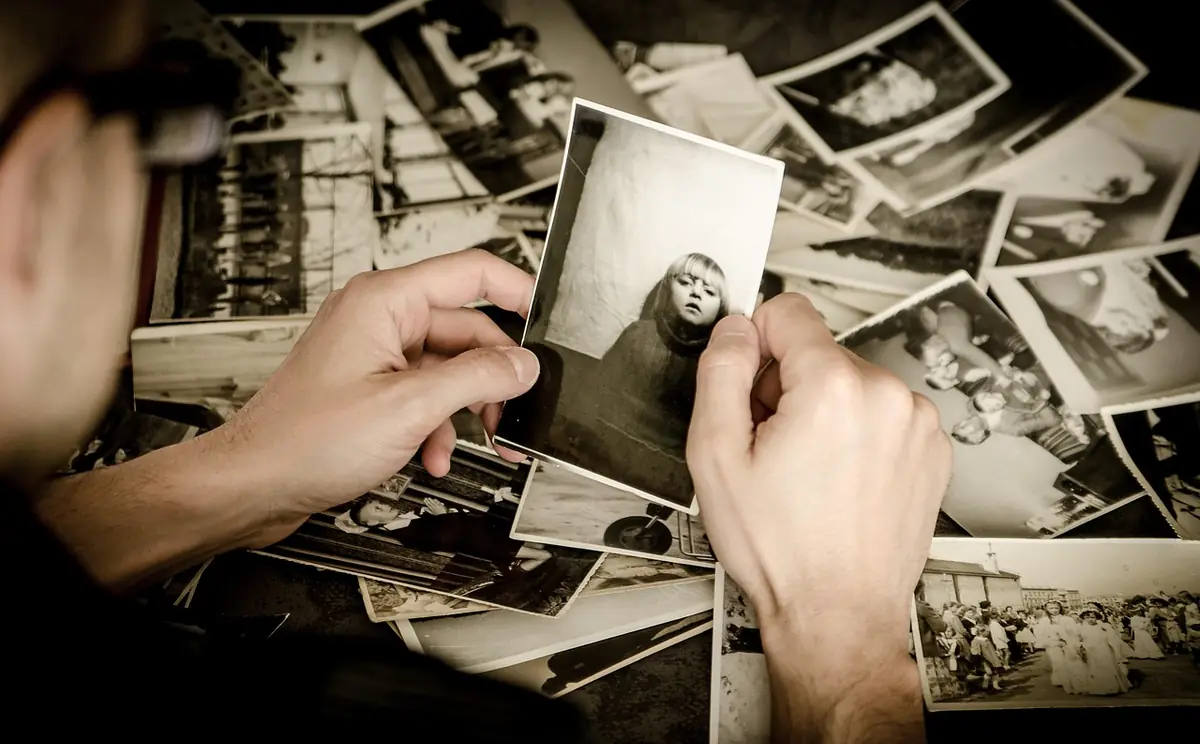 Photos, hands, hold — illustrating Image CDN Optimization